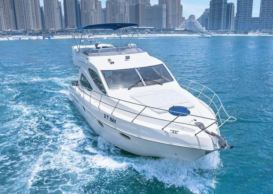 44ft Yacht - 10 passengers